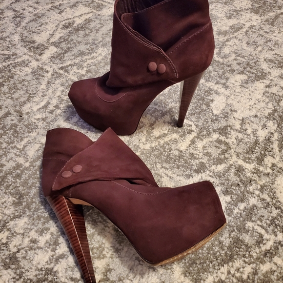 Alice + Olivia Shoes - Alice & Olivia Platform Booties